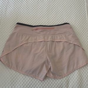 lululemon athletica Run Times short size 4 4in